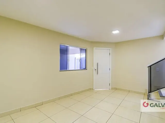 Sobrado 3 quartos e 1 banheiro, para alugar, no bairro Cajuru em Curitiba