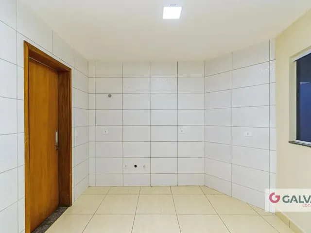 Sobrado 3 quartos e 1 banheiro, para alugar, no bairro Cajuru em Curitiba