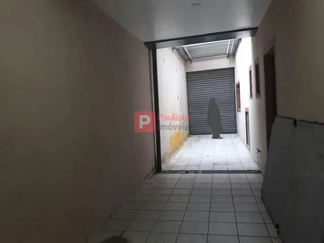 Sobrado com 250m², à venda ou para alugar, no bairro Sabará em São Paulo