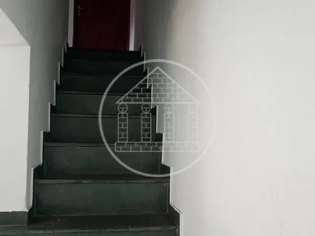 Sobrado com 250m² 6 quartos e 4 banheiros, à venda, no bairro Jardim Noronha em São Paulo