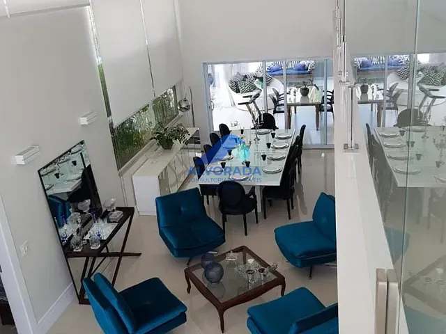 Sobrado com 900m² 4 quartos e 5 banheiros, à venda, no bairro Condomínio Reserva do Paratehy em São José dos Campos
