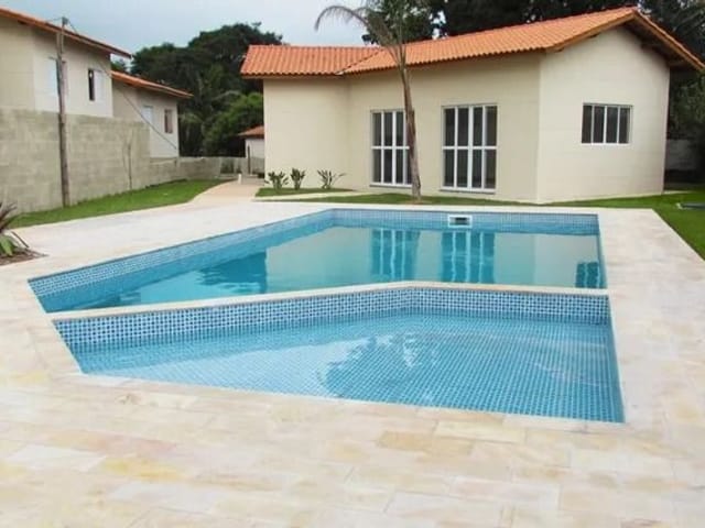 Sobrado com 65m² 2 quartos e 2 banheiros, à venda, no bairro Água Espraiada (Caucaia do Alto) em Cotia
