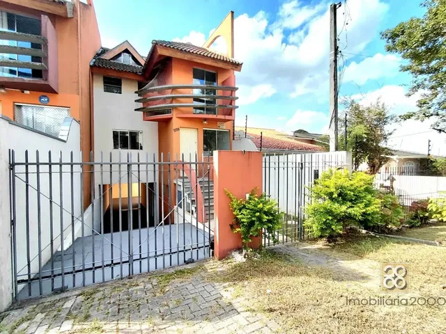Sobrado 3 quartos e 3 banheiros, para alugar, no bairro Vista Alegre em Curitiba