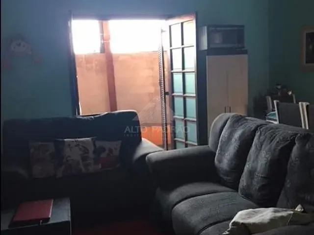 Sobrado com 125m², à venda, no bairro Vila Dirce em Mauá