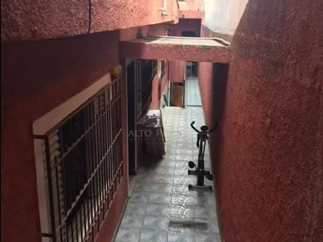 Sobrado com 125m², à venda, no bairro Vila Dirce em Mauá