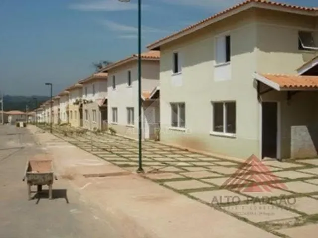 Sobrado 3 quartos e 1 banheiro, à venda, no bairro Chácara Rincão em Cotia
