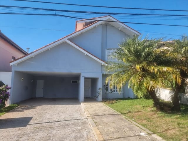 Sobrado com 360m² 4 quartos e 5 banheiros, à venda, no bairro Alphaville em Santana de Parnaíba