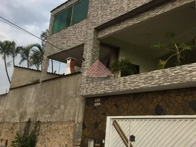 Sobrado com 392m² 3 quartos e 2 banheiros, à venda, no bairro Jardim Mauá em Mauá