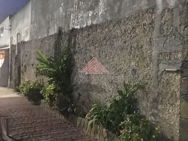 Sobrado com 392m² 3 quartos e 2 banheiros, à venda, no bairro Jardim Mauá em Mauá