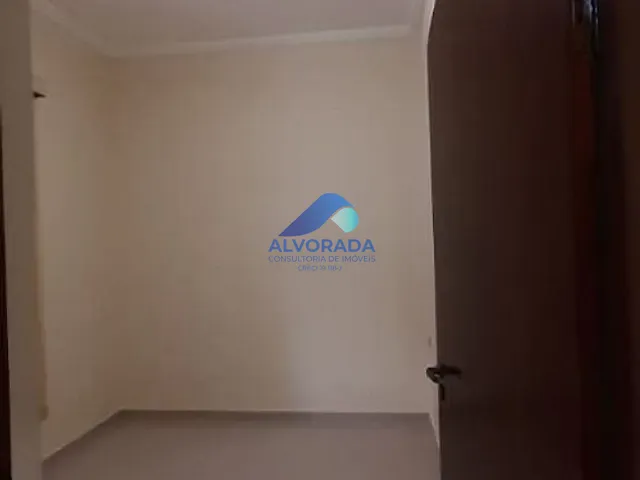 Sobrado com 204m² 3 quartos e 3 banheiros, à venda, no bairro Jardim Julieta em Caçapava