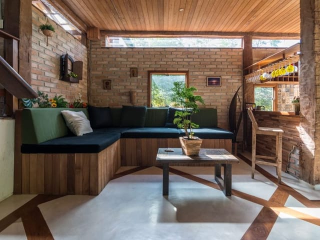 Sobrado com 1125m² 3 quartos e 3 banheiros, à venda, no bairro Bosque dos Pereiras em Cotia