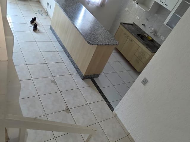 Sobrado com 132m² 2 quartos e 2 banheiros, para alugar, no bairro Chácara Canta Galo em Cotia