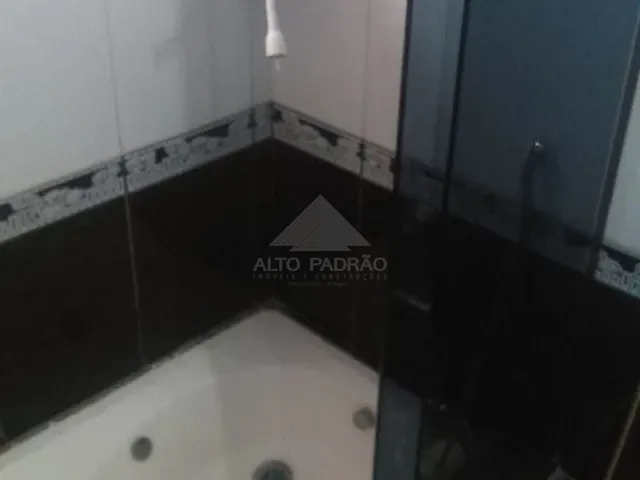 Sobrado 2 quartos e 2 banheiros, à venda, no bairro Jardim Ipê em Mauá