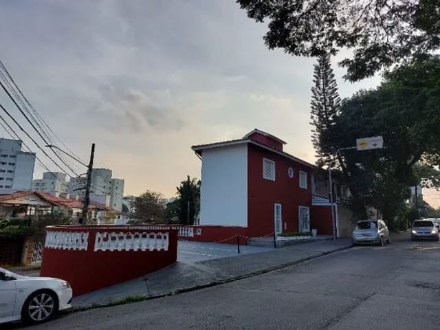 Sobrado com 180m² 5 quartos e 4 banheiros, à venda ou para alugar, no bairro Jardim Ester em São Paulo