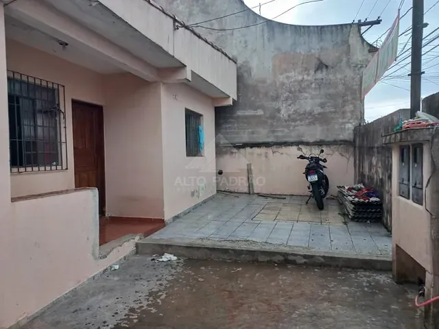 Sobrado com 300m² 3 quartos e 2 banheiros, à venda, no bairro Jardim do Estádio em Santo André