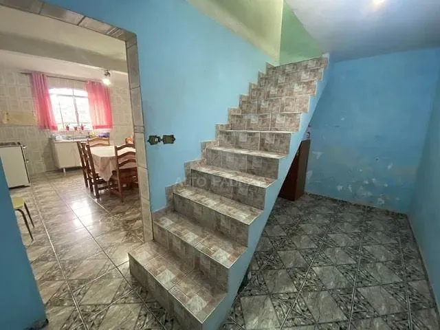 Sobrado com 125m² 4 quartos e 2 banheiros, à venda, no bairro Jardim São Gabriel em Mauá