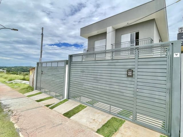 Sobrado com 125m² 3 quartos e 1 banheiro, à venda, no bairro Água Espraiada (Caucaia do Alto) em Cotia