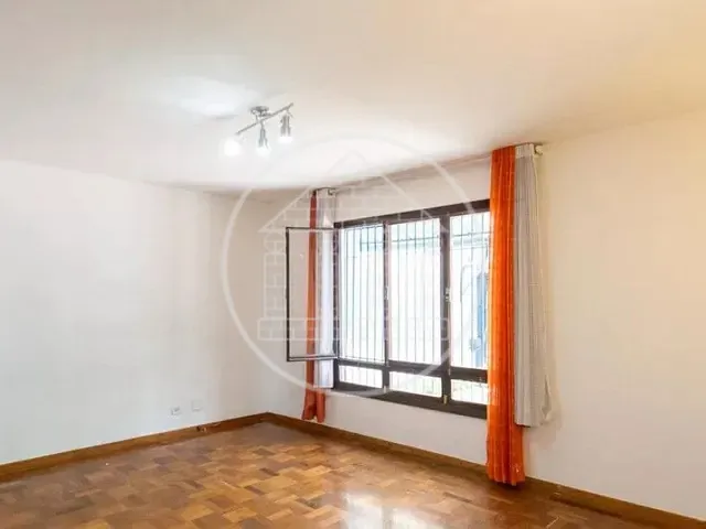Sobrado com 223m² 3 quartos e 2 banheiros, à venda, no bairro Vila Santa Catarina em São Paulo