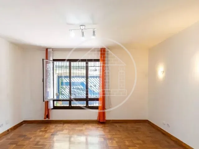 Sobrado com 223m² 3 quartos e 2 banheiros, à venda, no bairro Vila Santa Catarina em São Paulo