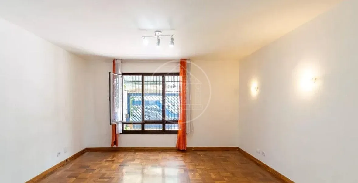 Sobrado, 3 quartos, 223 m² - Foto 2