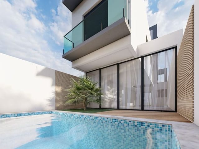Sobrado com 169m² 3 quartos e 2 banheiros, à venda, no bairro Parque Alexandre em Cotia