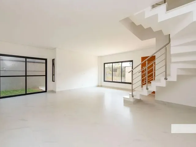 Sobrado 3 quartos e 8 banheiros, à venda, no bairro Vila Izabel em Curitiba