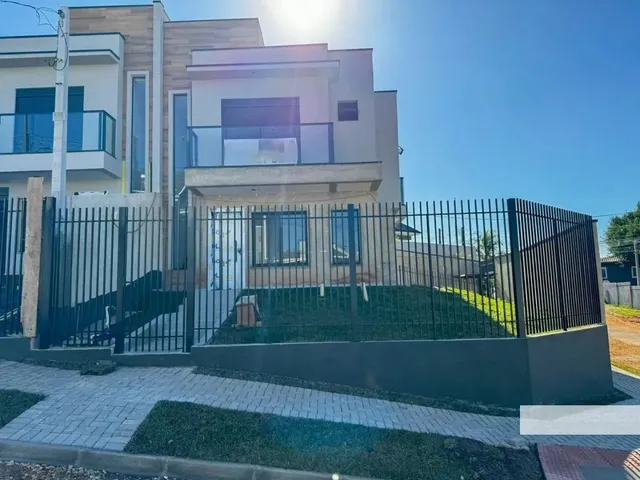 Sobrado 3 quartos e 4 banheiros, à venda, no bairro Atuba em Curitiba