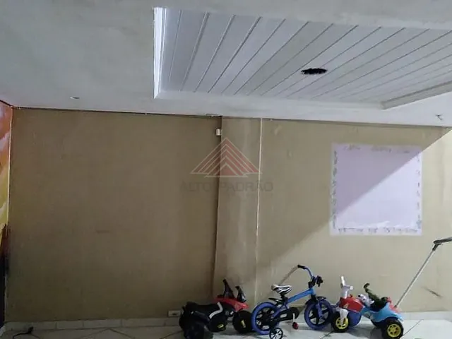 Sobrado com 158m² 6 quartos e 3 banheiros, à venda, no bairro Vila Feital em Mauá