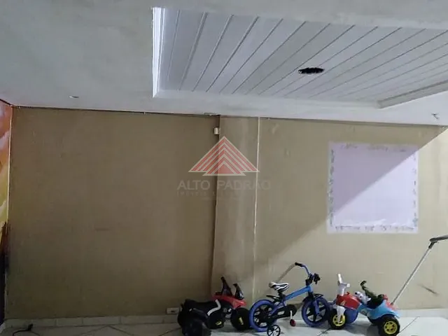 Sobrado com 158m² 6 quartos e 3 banheiros, à venda, no bairro Vila Feital em Mauá