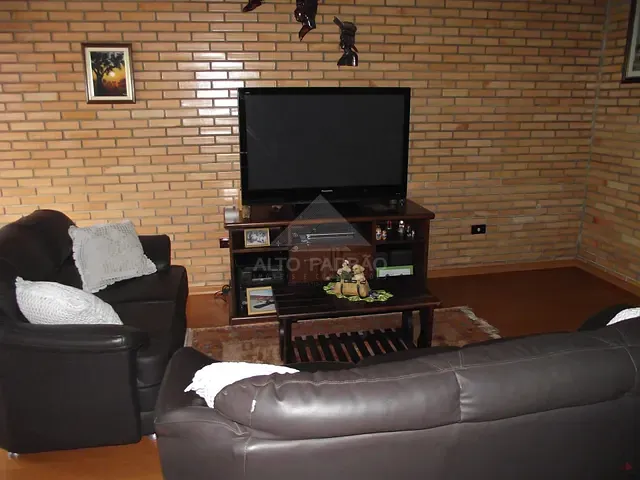 Sobrado com 100m², à venda, no bairro Jardim Pedroso em Mauá