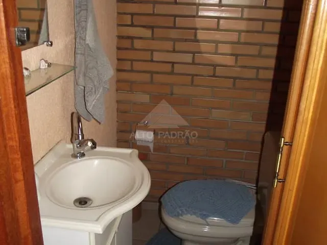 Sobrado com 100m², à venda, no bairro Jardim Pedroso em Mauá