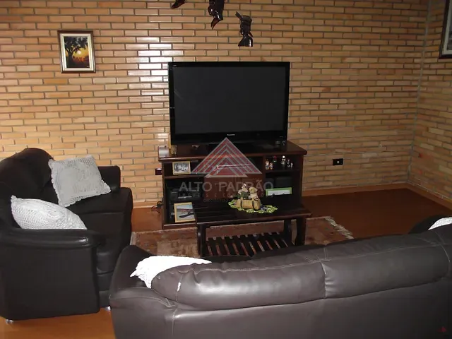 Sobrado com 100m², à venda, no bairro Jardim Pedroso em Mauá