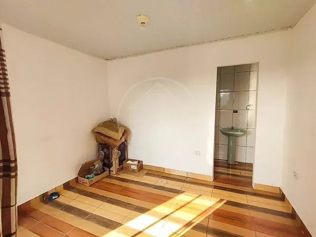 Sobrado com 125m² 2 quartos e 1 banheiro, à venda, no bairro Jardim Shangrilá (Zona Sul) em São Paulo