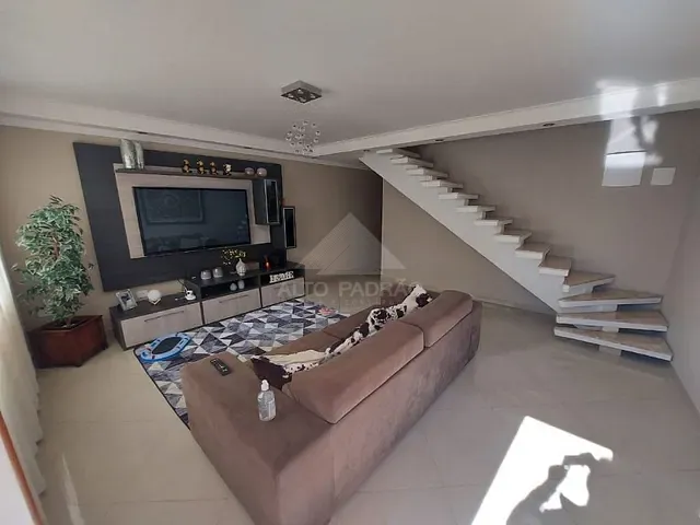 Sobrado com 125m² 3 quartos e 2 banheiros, à venda, no bairro Vila Bocaina em Mauá