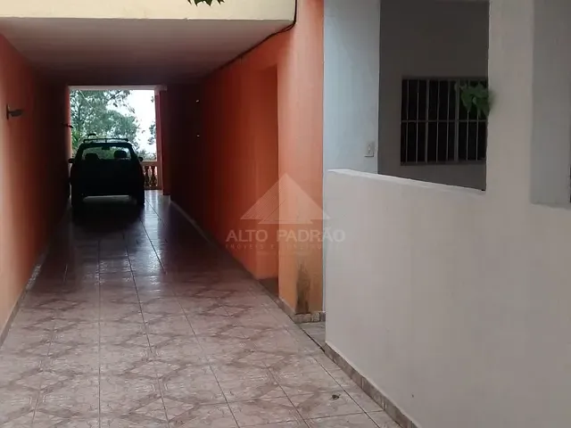 Sobrado com 450m² 3 quartos e 1 banheiro, à venda, no bairro Jardim Zaira em Mauá