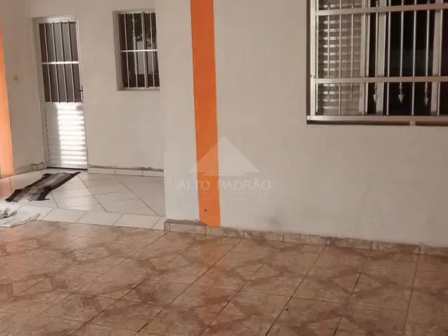 Sobrado com 450m² 3 quartos e 1 banheiro, à venda, no bairro Jardim Zaira em Mauá