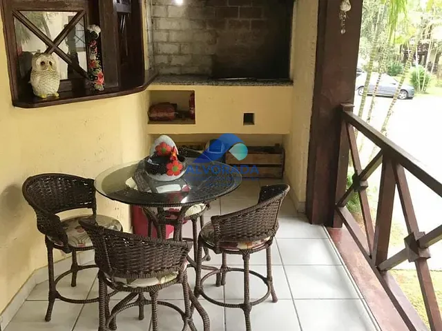 Sobrado 3 quartos e 3 banheiros, à venda, no bairro Maresias em São Sebastião