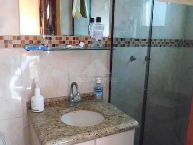 Sobrado com 125m² 1 quarto e 1 banheiro, à venda, no bairro Parque das Américas em Mauá