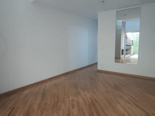 Sobrado com 163m² 4 quartos e 4 banheiros, à venda, no bairro Granja Viana em Cotia