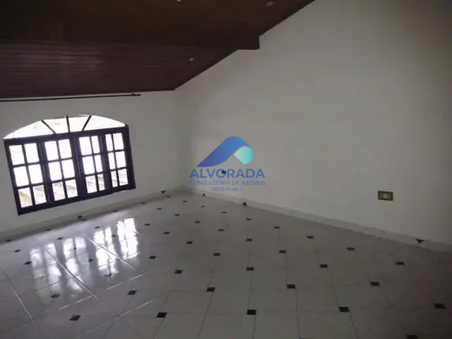 Sobrado com 250m² 3 quartos e 2 banheiros, à venda, no bairro Jardim Alvorada em São José dos Campos
