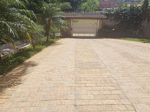 Sobrado com 1000m² 3 quartos e 3 banheiros, à venda, no bairro Chácara Vale do Rio Cotia em Carapicuíba