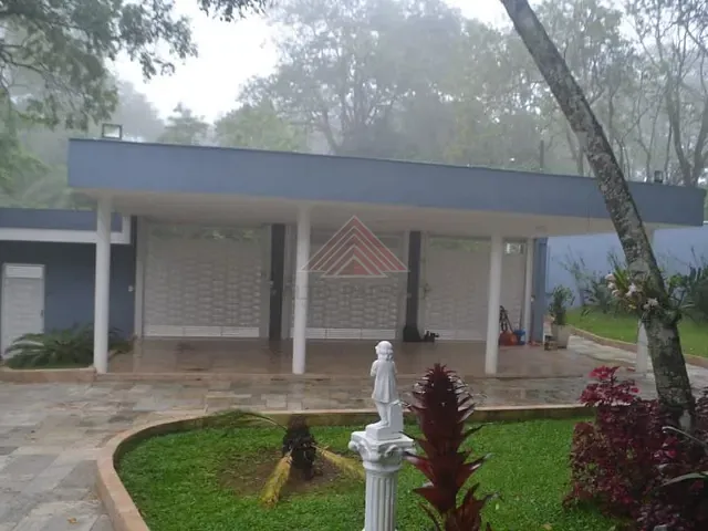 Sobrado com 2065m² 4 quartos e 2 banheiros, à venda, no bairro Roseira em Mairiporã
