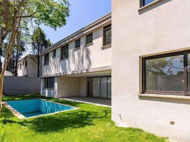 Sobrado com 712m² 4 quartos e 7 banheiros, à venda, no bairro Jardim Cordeiro em São Paulo