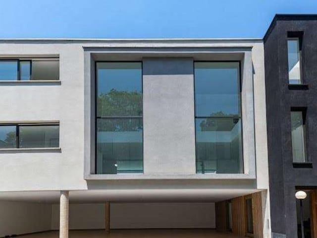 Sobrado com 686m² 4 quartos e 7 banheiros, à venda, no bairro Jardim Cordeiro em São Paulo