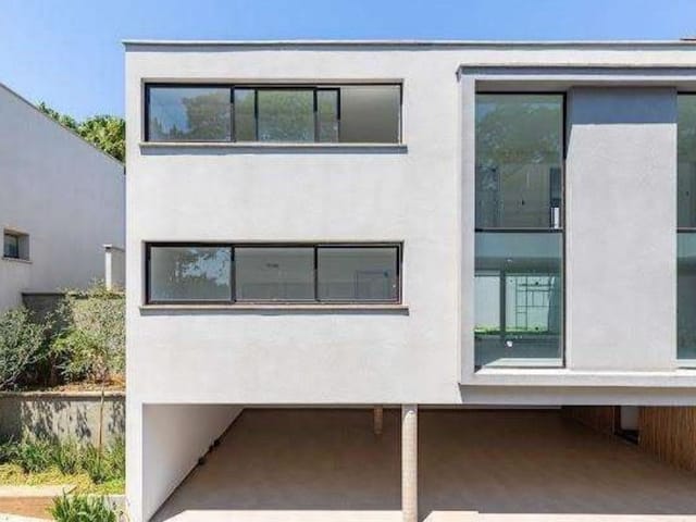 Sobrado com 686m² 4 quartos e 7 banheiros, à venda, no bairro Jardim Cordeiro em São Paulo