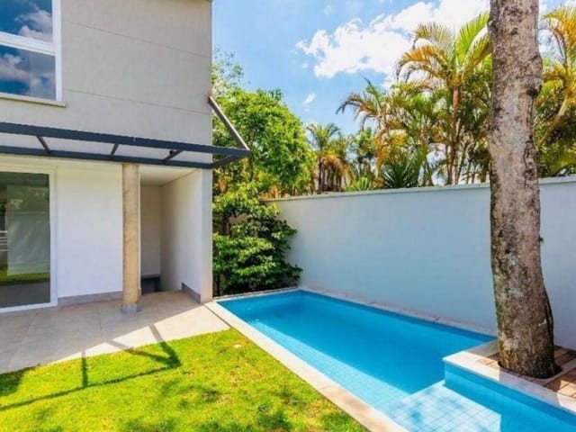 Sobrado com 424m² 4 quartos e 5 banheiros, à venda, no bairro Jardim Cordeiro em São Paulo