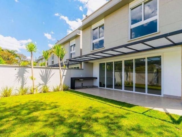 Sobrado com 424m² 4 quartos e 5 banheiros, à venda, no bairro Jardim Cordeiro em São Paulo