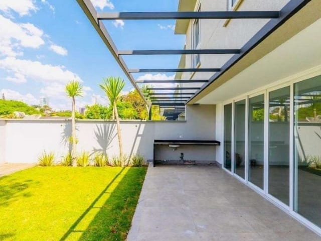 Sobrado com 424m² 4 quartos e 5 banheiros, à venda, no bairro Jardim Cordeiro em São Paulo