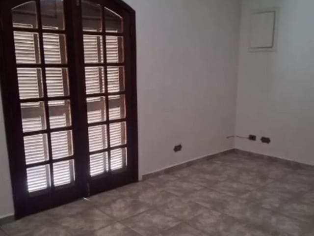 Sobrado com 370m² 4 quartos e 4 banheiros, à venda, no bairro Adalgisa em Osasco