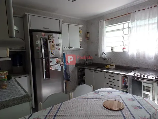 Sobrado com 195m² 3 quartos e 3 banheiros, à venda, no bairro Vila Congonhas em São Paulo